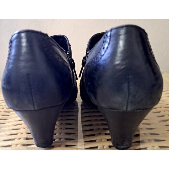 Born Women's Women's BLACK Size 7.5 Booties Leather Wing Tips - Picture 5 of 10